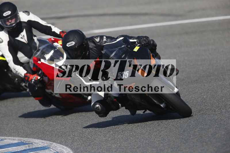 /Archiv-2024/02 29.01.-02.02.2024 Moto Center Thun Jerez/Gruppe gruen-green/535